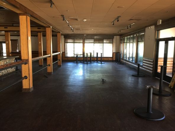 1700 Airport Fwy, Bedford, TX 76022